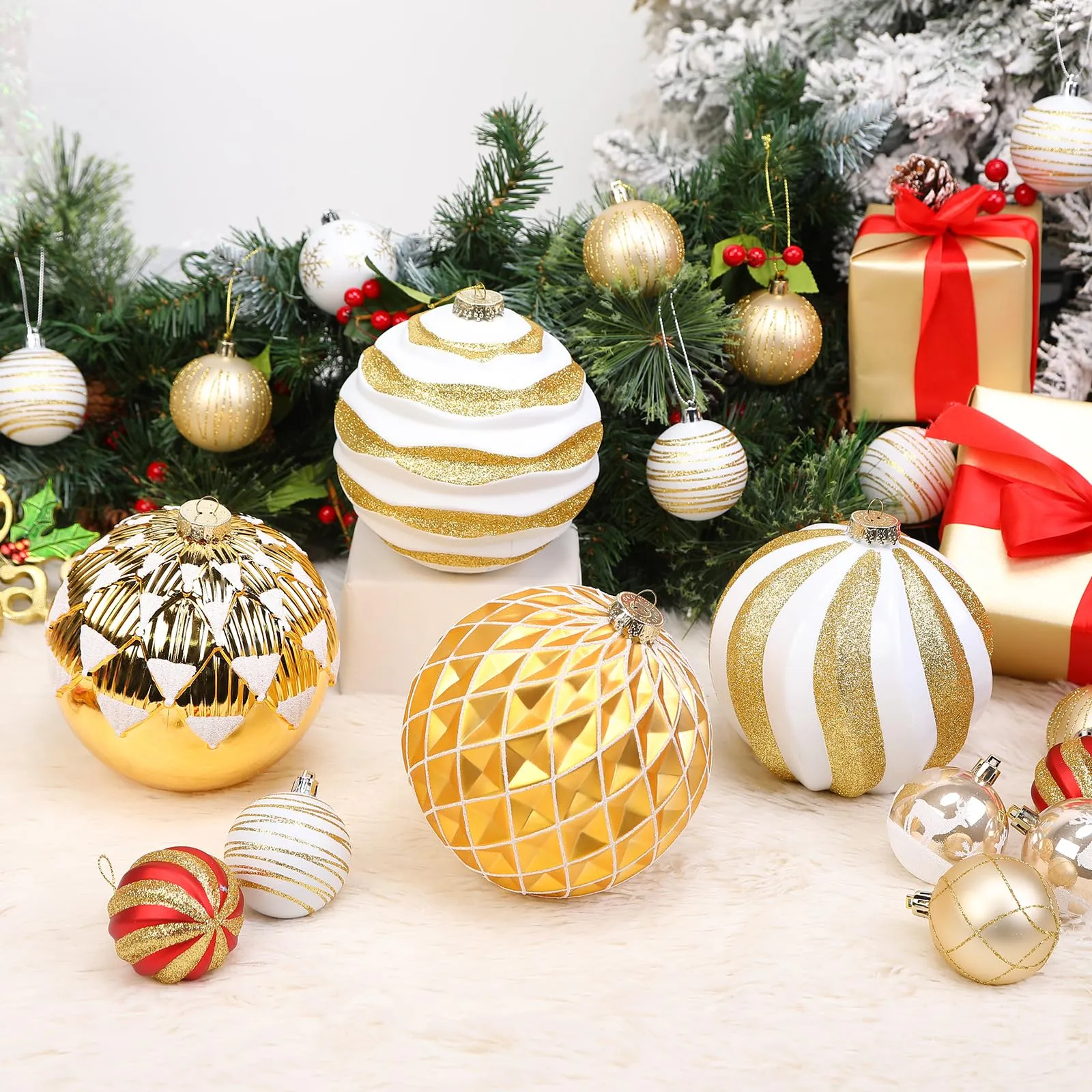 4Pcs 6''/150mm Gold & White Large Christmas Ball Ornaments with Hooks
