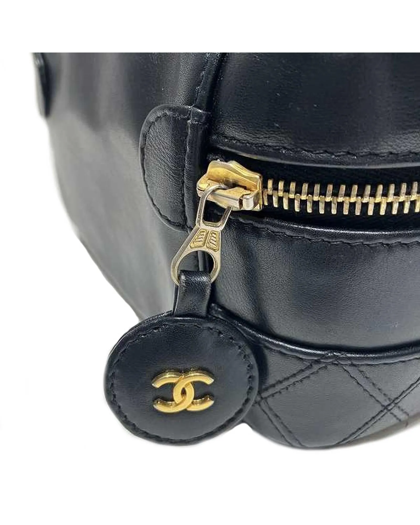 Authentic Chanel Lambskin Bicolore Handbag in Good Condition