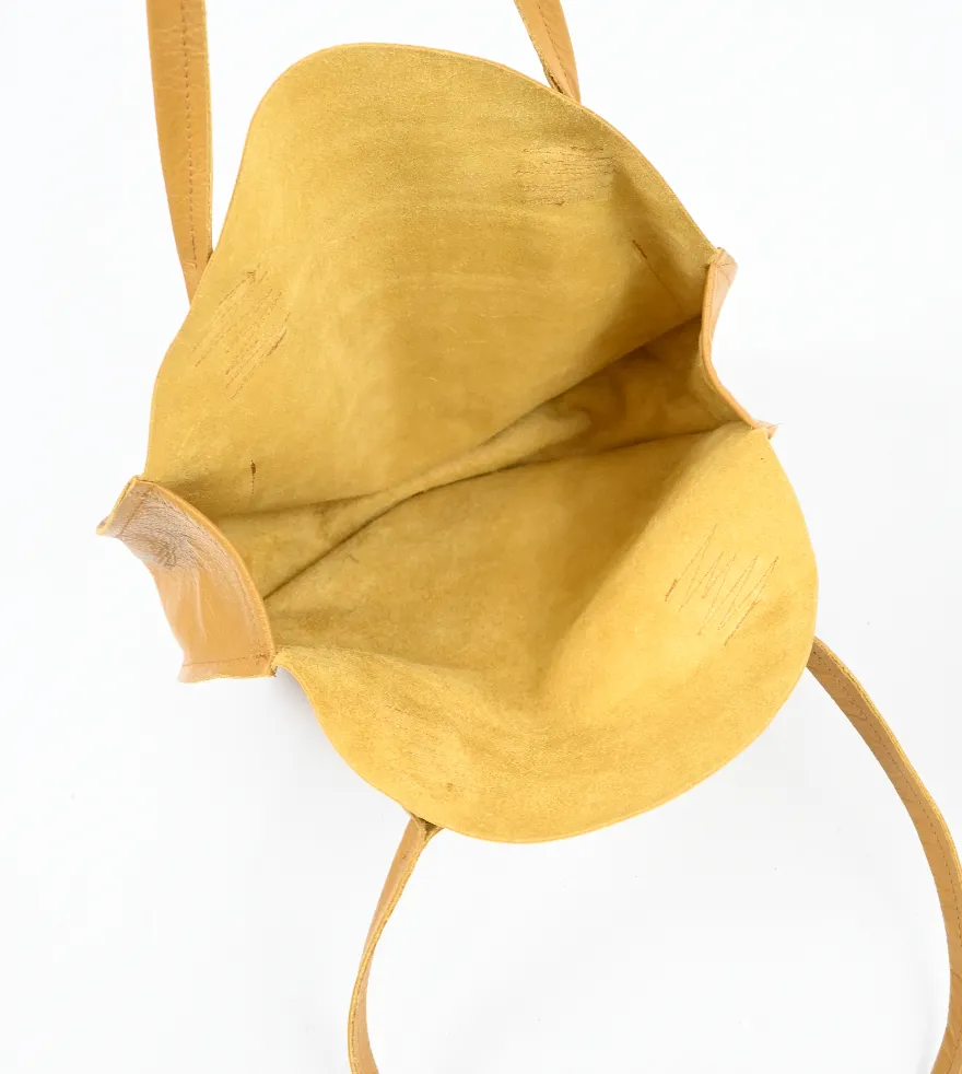 Circle Tote Tan
