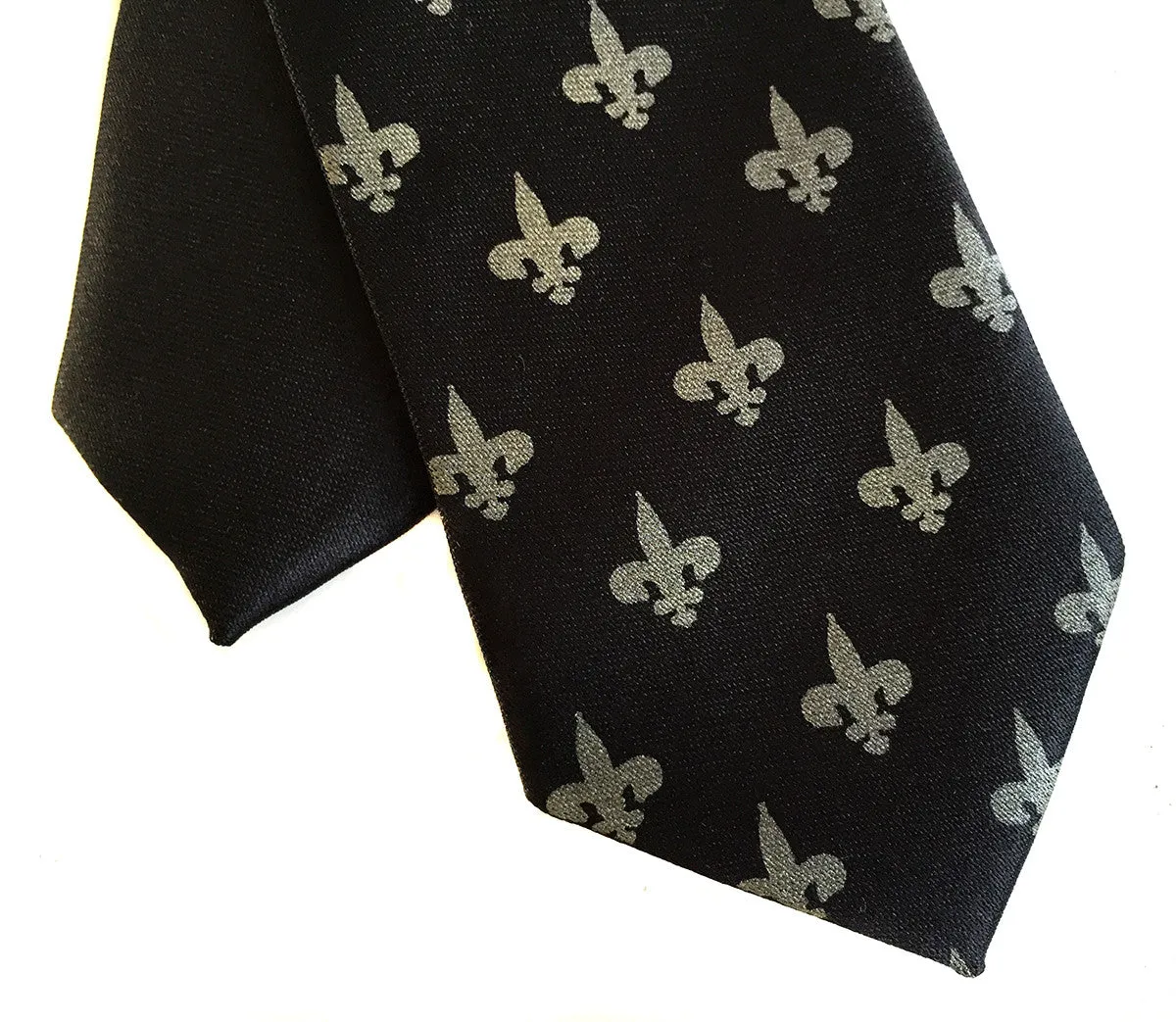Fleur-de-Lis kids tie. Boys clip-on necktie.