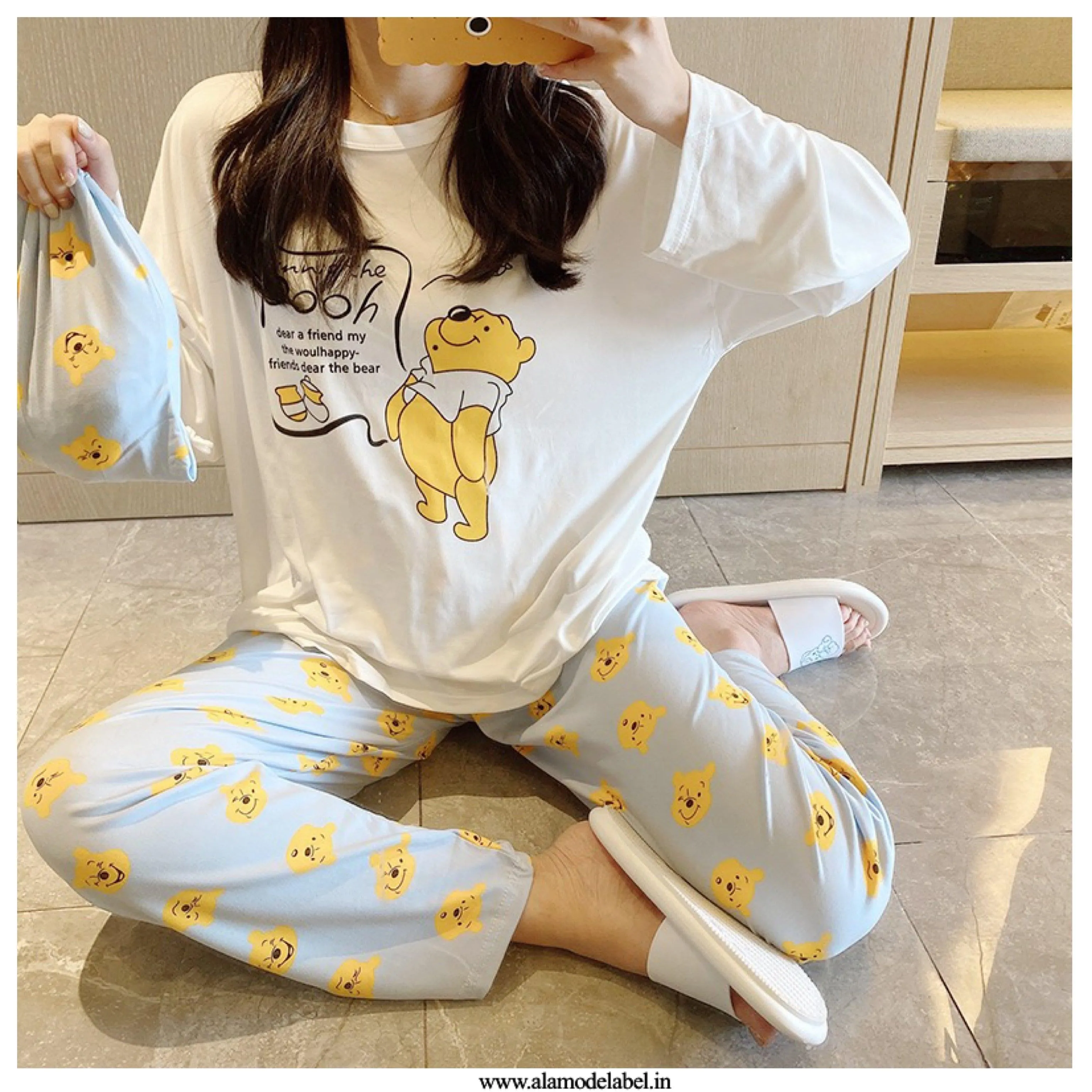 Iris Set of Cotton Nightsuit with Bag