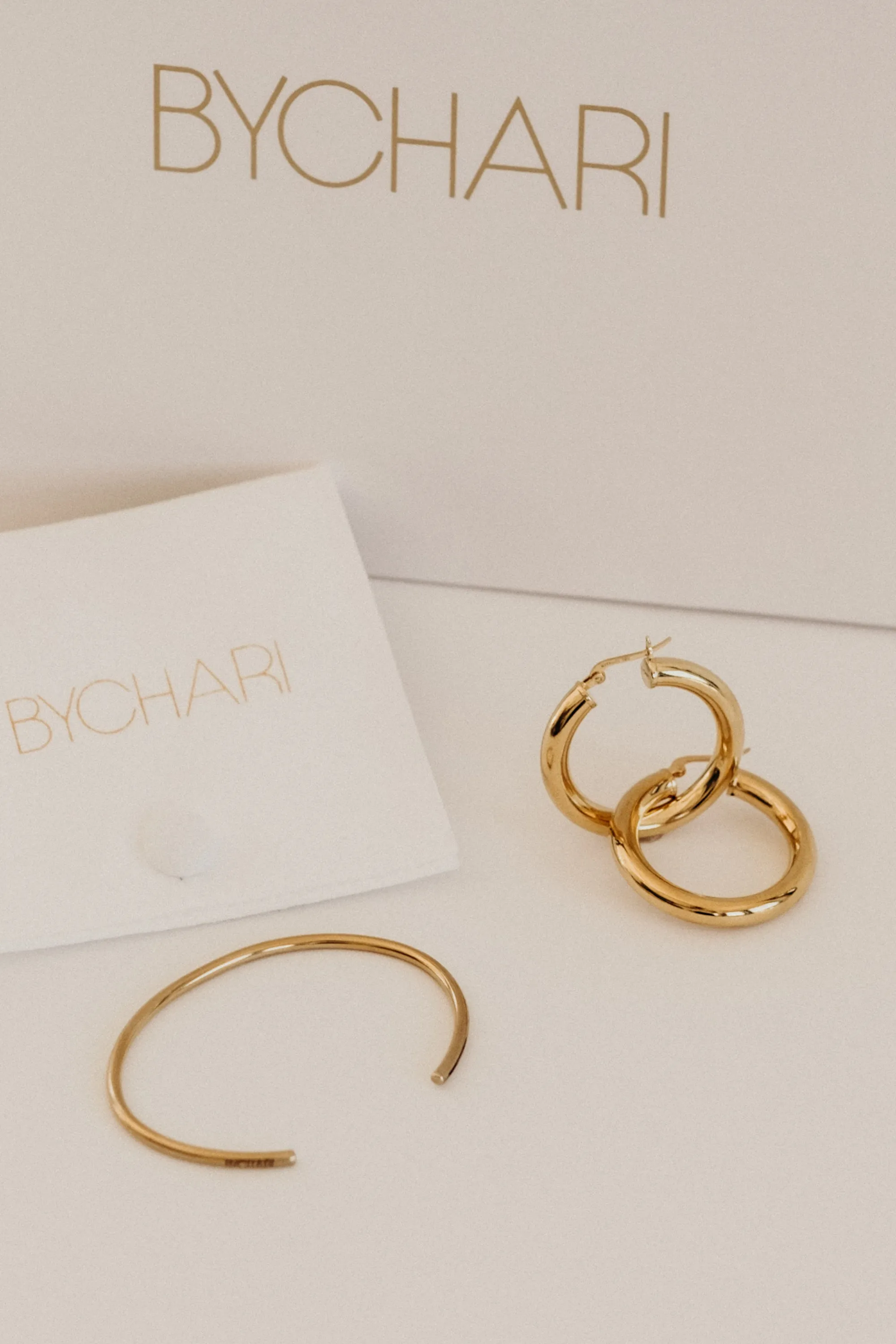 Sade and Cuff Set